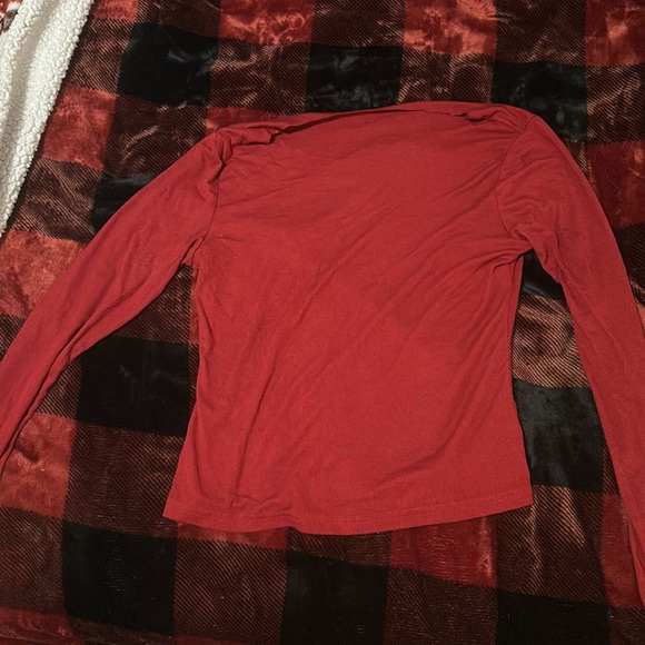 Red top - Picture 2 of 2